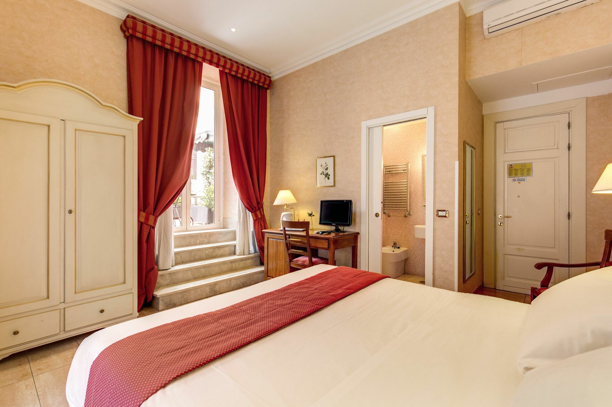 Wrh Suites Róma Kültér fotó